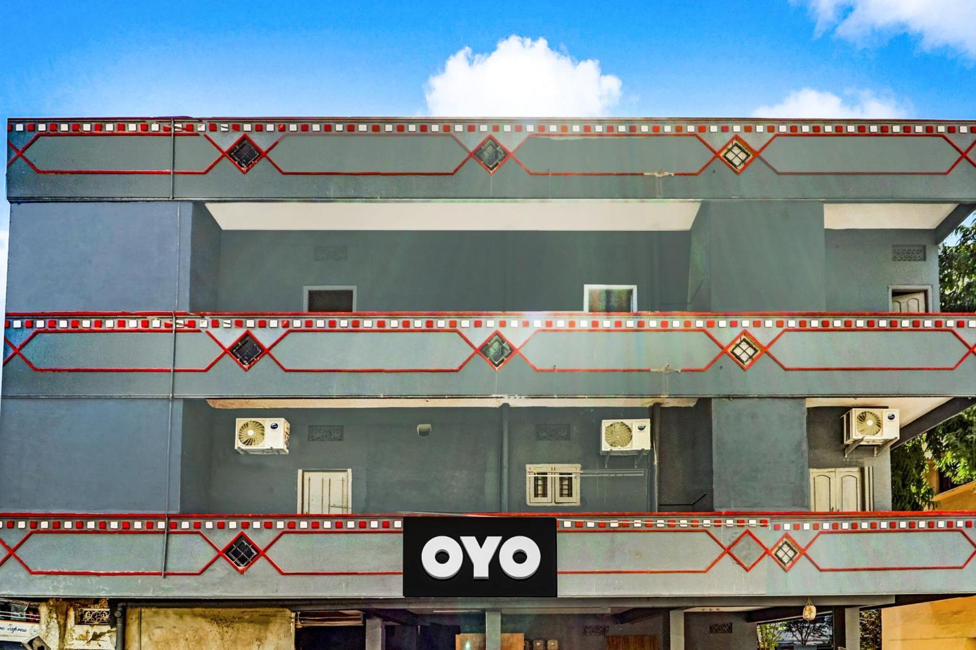Hotel O Lavish Stay Sururnagar 外观 照片