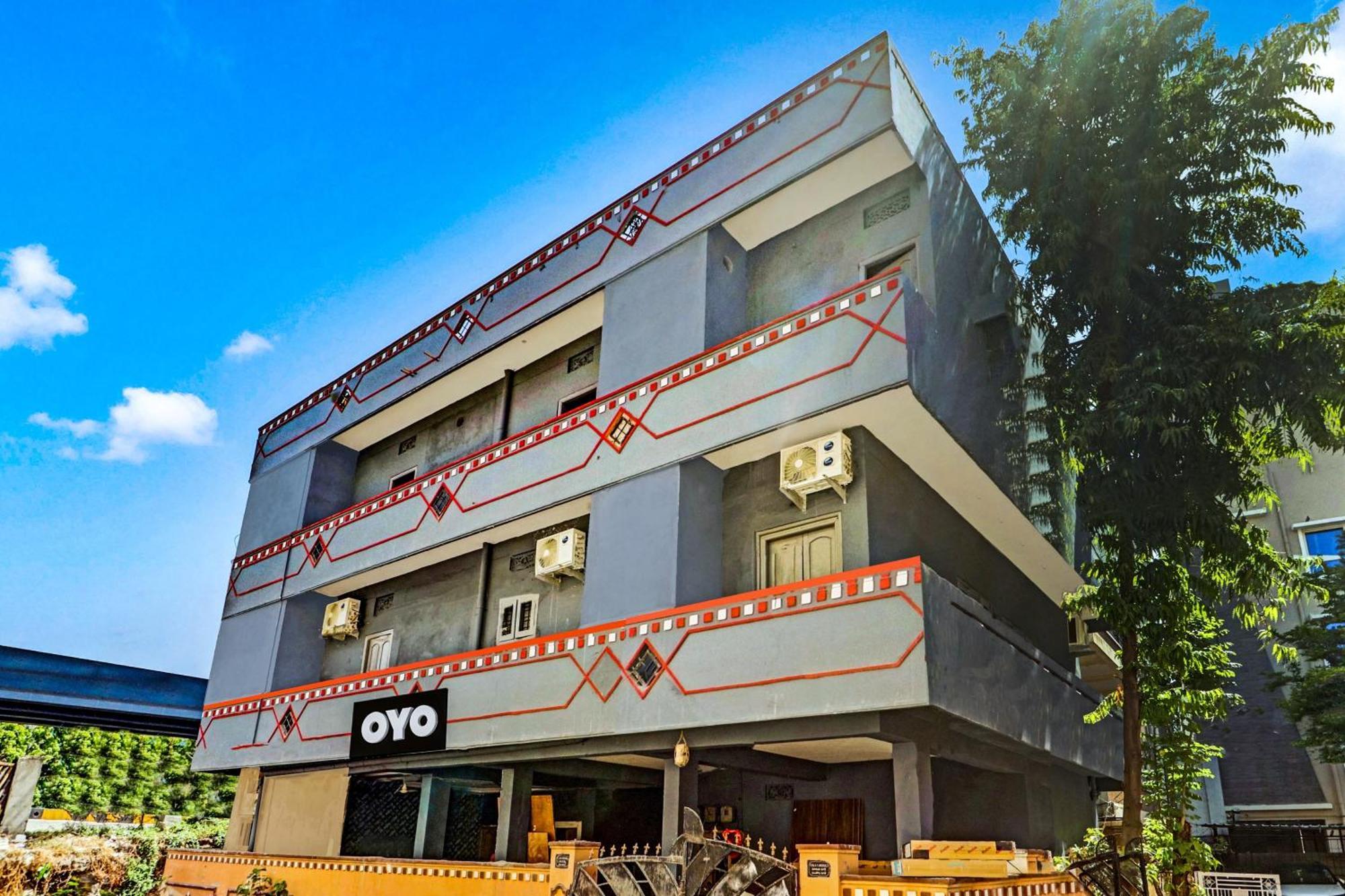 Hotel O Lavish Stay Sururnagar 外观 照片